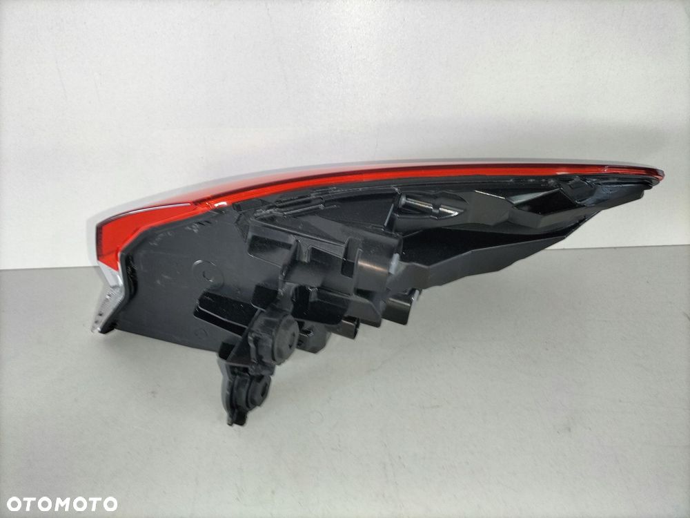 lampa tylna tył lewa audi q4 e-tron 22- - 4