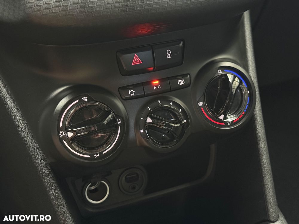 Peugeot 208 PureTech 82 Style - 12