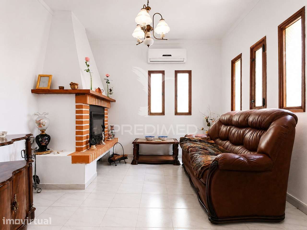 Moradia T3 | Quintal e Garagem em Zona Residencial  em Olhão - Grande imagem: 5/13