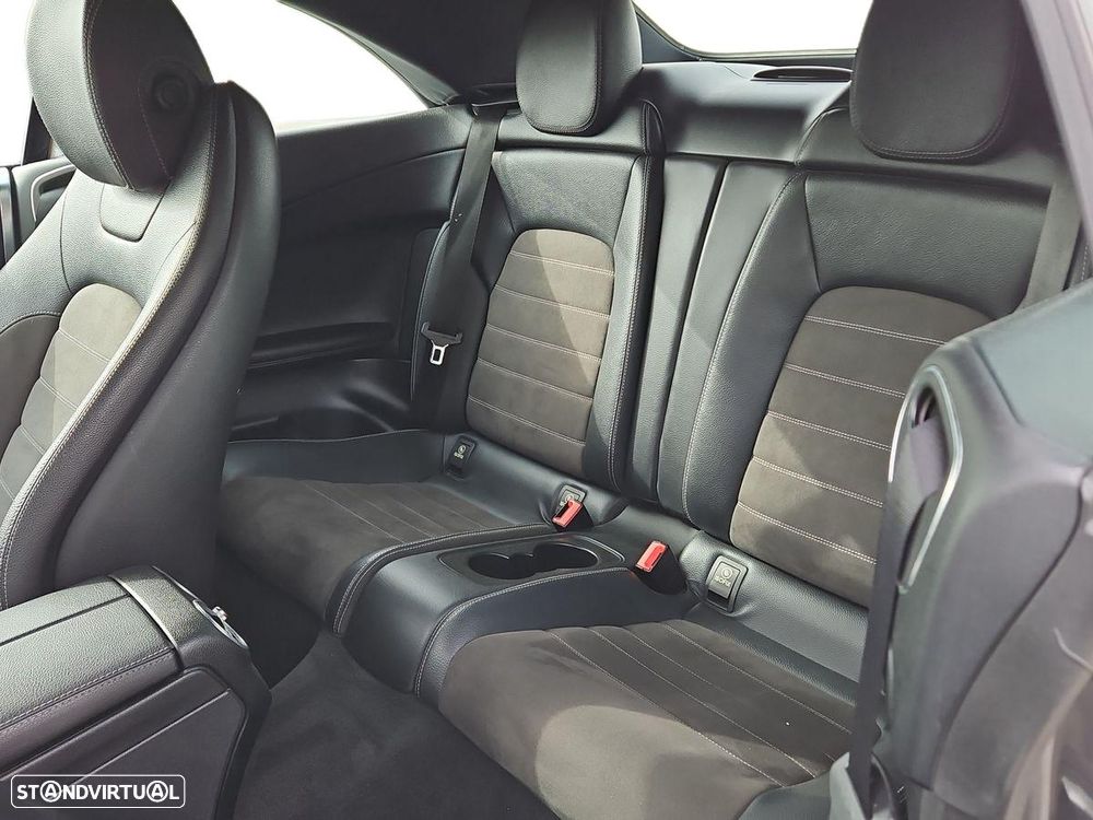 Mercedes-Benz C 220 d Cabrio 4Matic 9G-Tronic AMG Line - 20