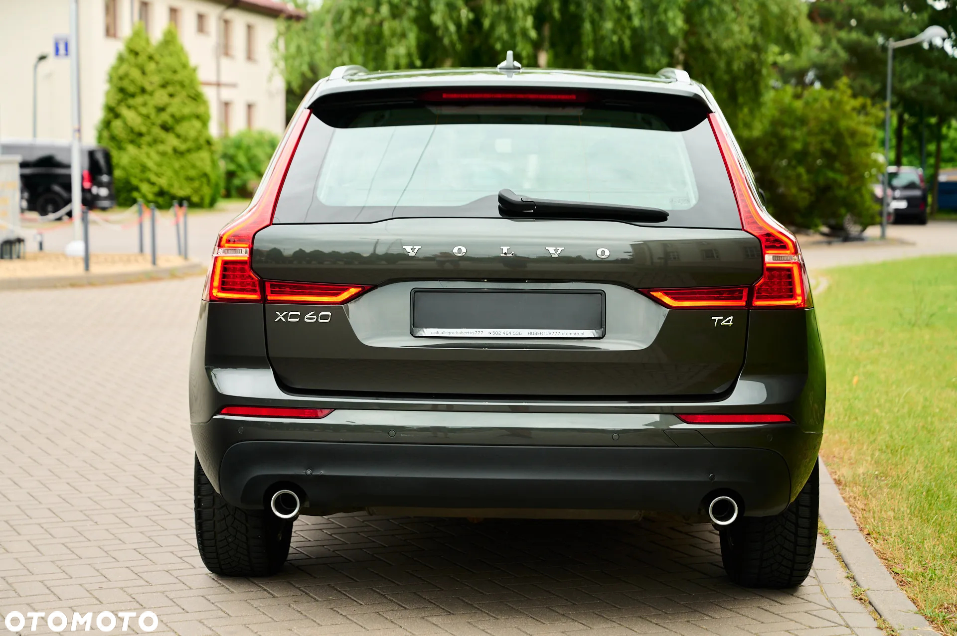 Volvo XC 60 T4 Momentum Pro - 17