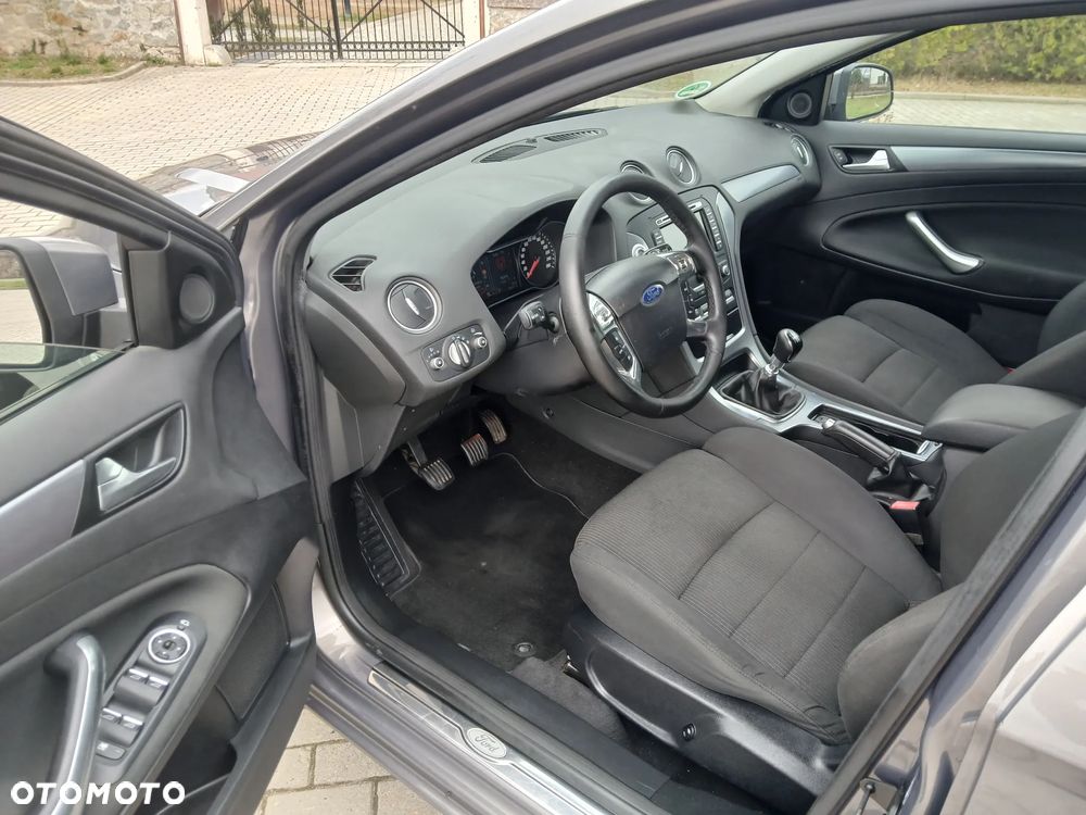 Ford Mondeo 2.2 TDCi Titanium - 4