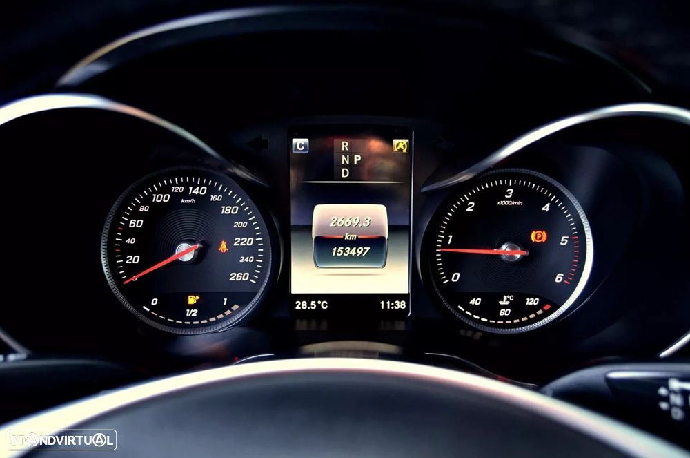 Mercedes-Benz GLC 250 - 52