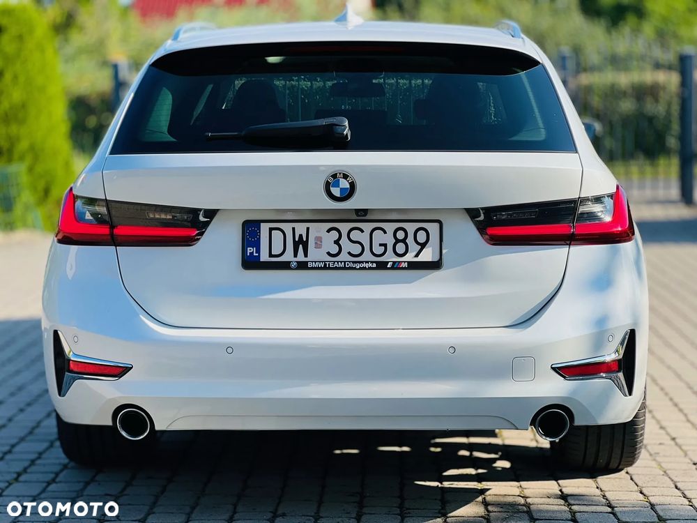 BMW Seria 3 320d xDrive Luxury Line sport - 6