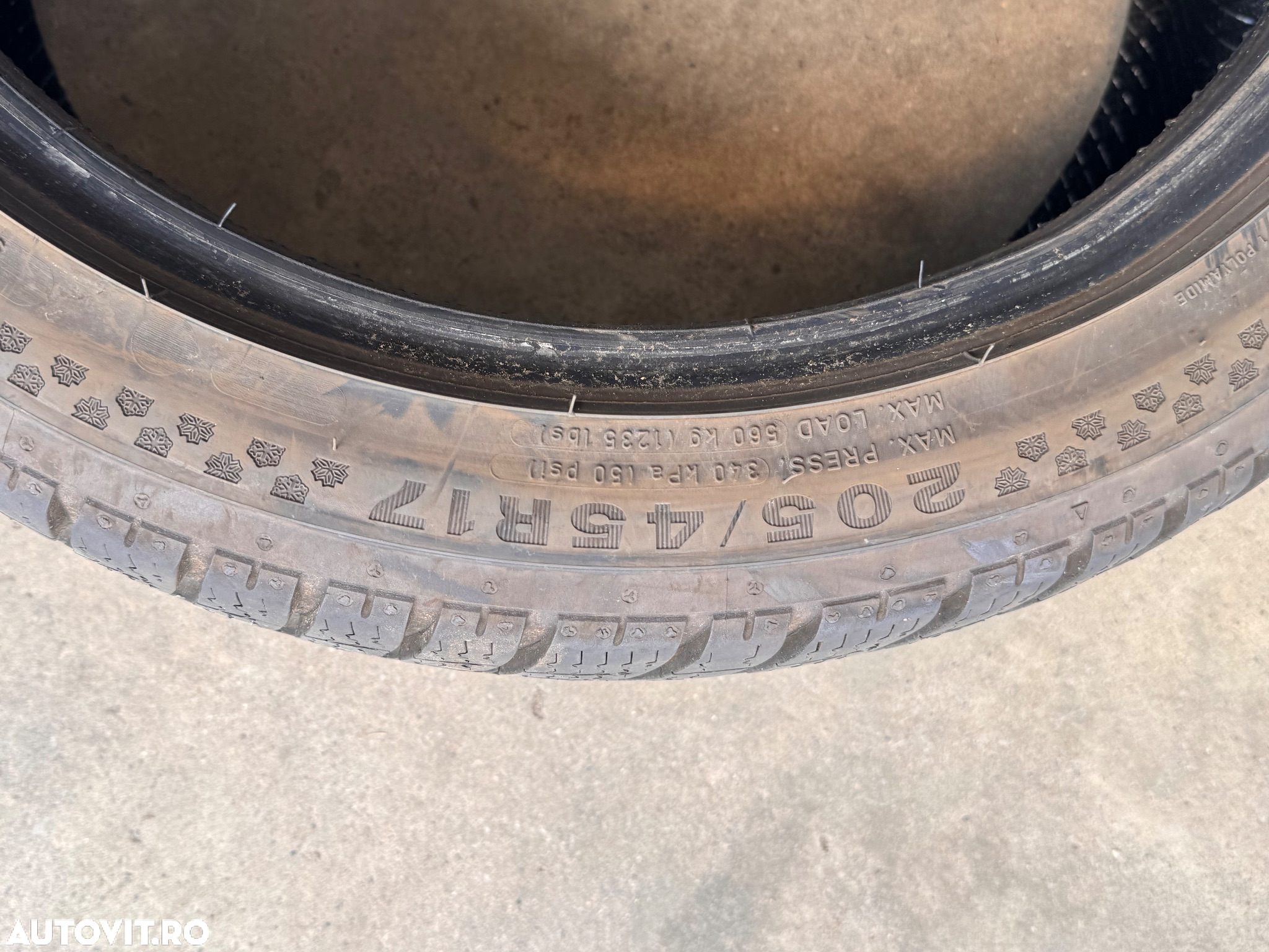 Vând 4 anvelope 205/45/17 Dunlop de iarnă second - 6