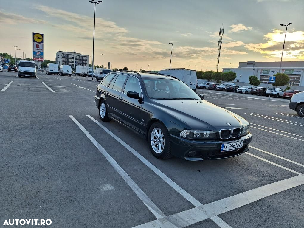 BMW Seria 5 525iA touring - 4