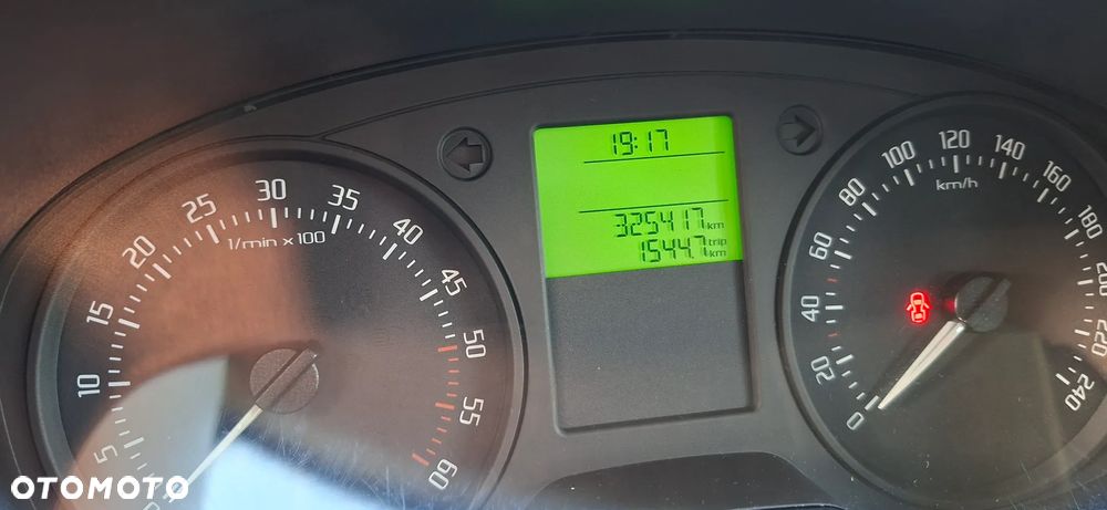 Skoda Fabia 1.6 TDI DPF Classic - 8