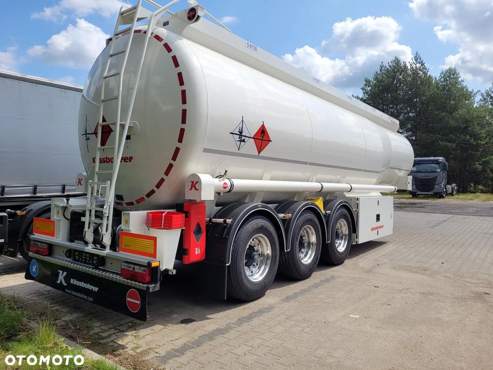 Kassbohrer STB 39 Cysterna Paliwowa - 5