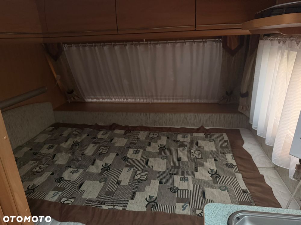 Burstner Ventana 465 TS - 13
