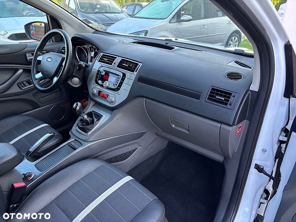 Ford Kuga 2.0 TDCi Titanium - 24