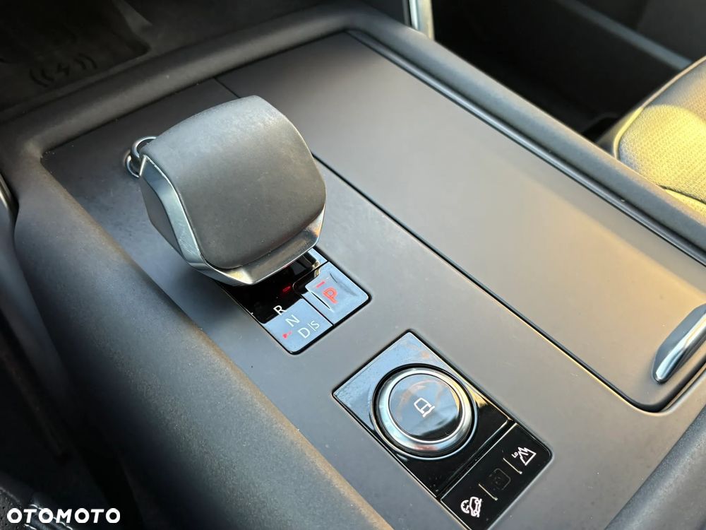 Land Rover Discovery 3.0 P360 mHEV R-Dynamic SE - 17