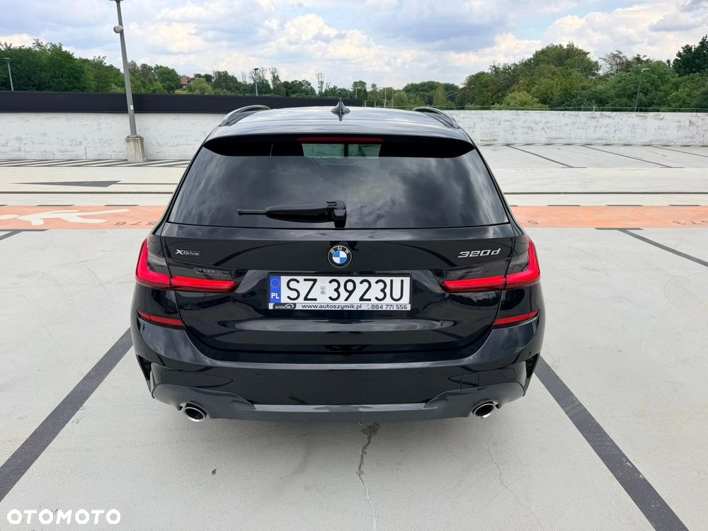 BMW Seria 3 320d xDrive M Sport - 10