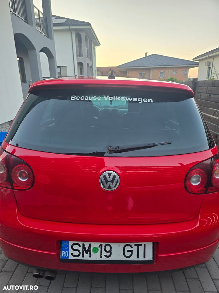 Volkswagen Golf - 10