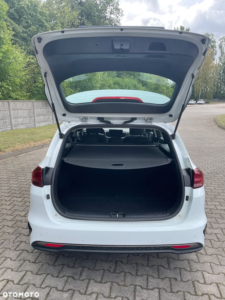 Kia Ceed 1.5 T-GDI M - 14
