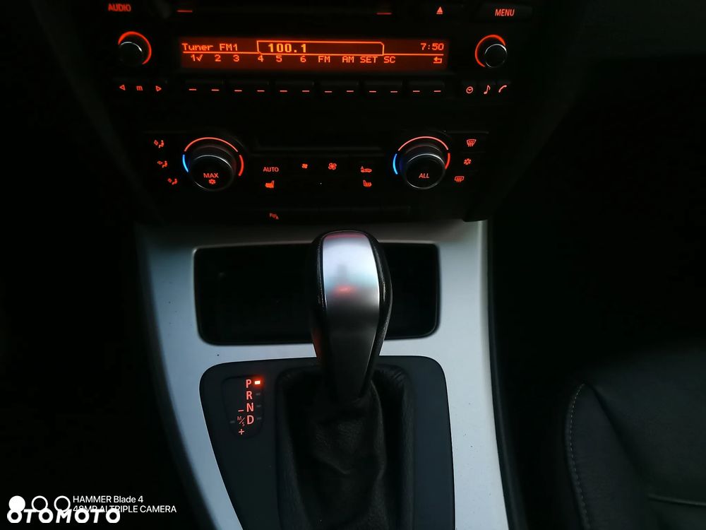 BMW Seria 3 320i Edition Exclusive - 11