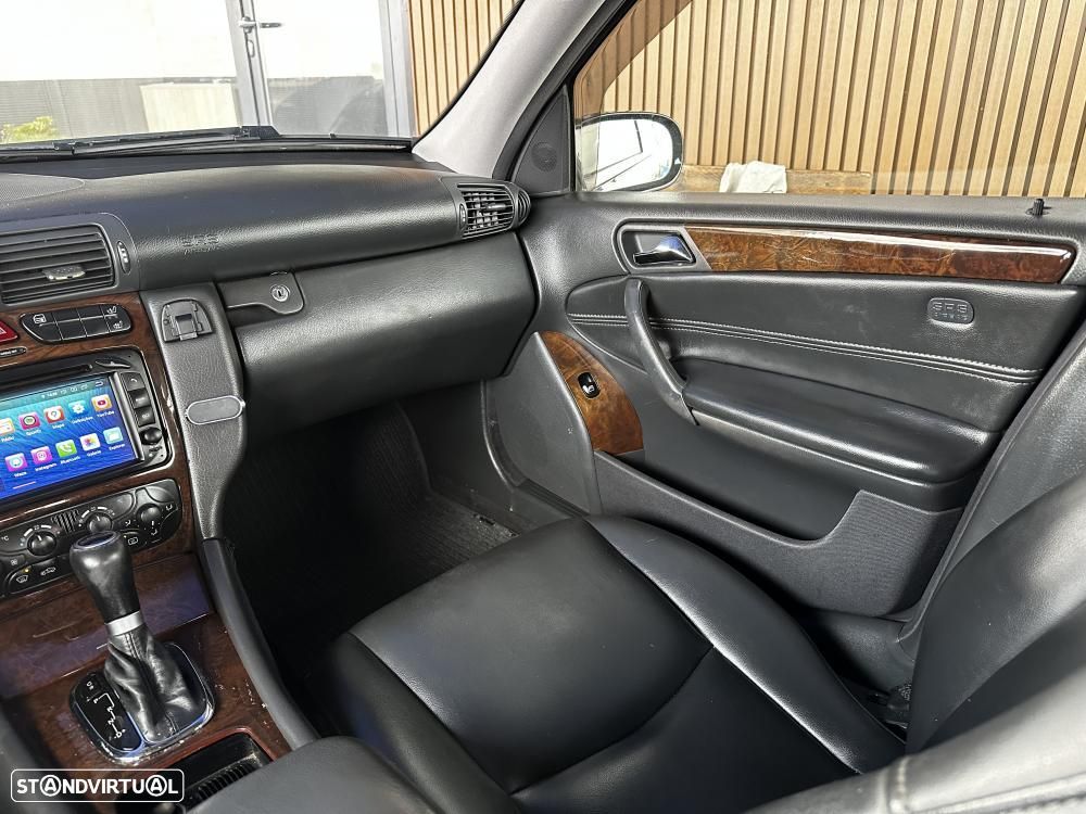 Mercedes-Benz C 220 - 31