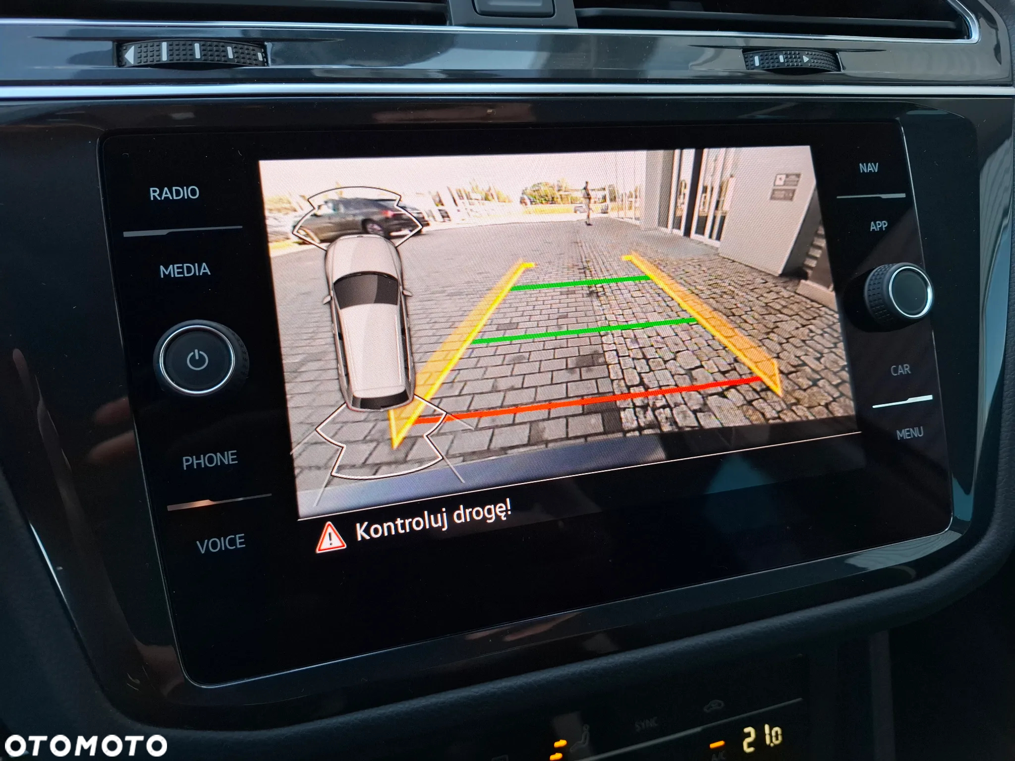 Volkswagen Tiguan 2.0 TDI SCR URBAN SPORT - 18