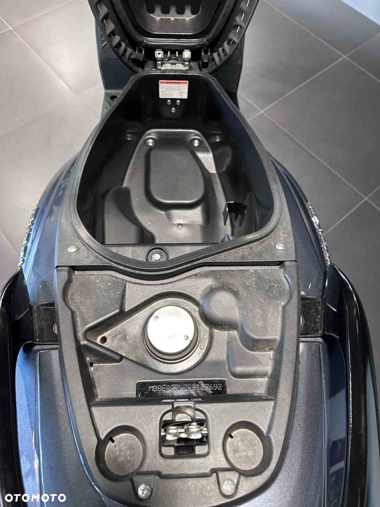 Suzuki Burgman - 9