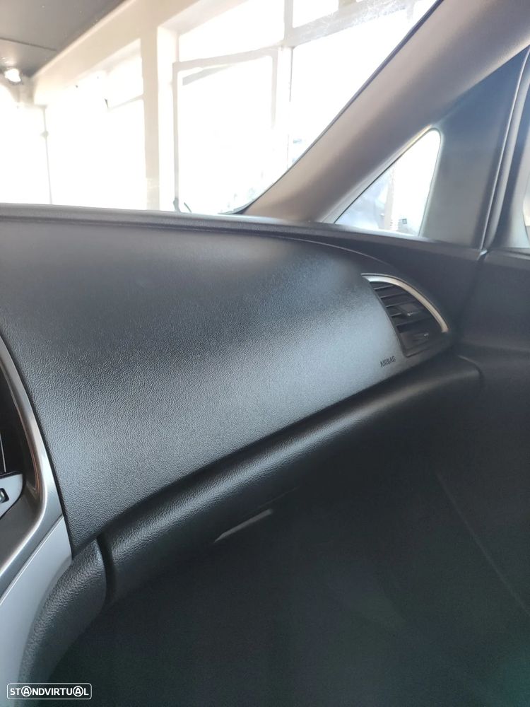 Opel Astra Sports Tourer 1.7 CDTI DPF ecoFLEX S&S Innovation - 36