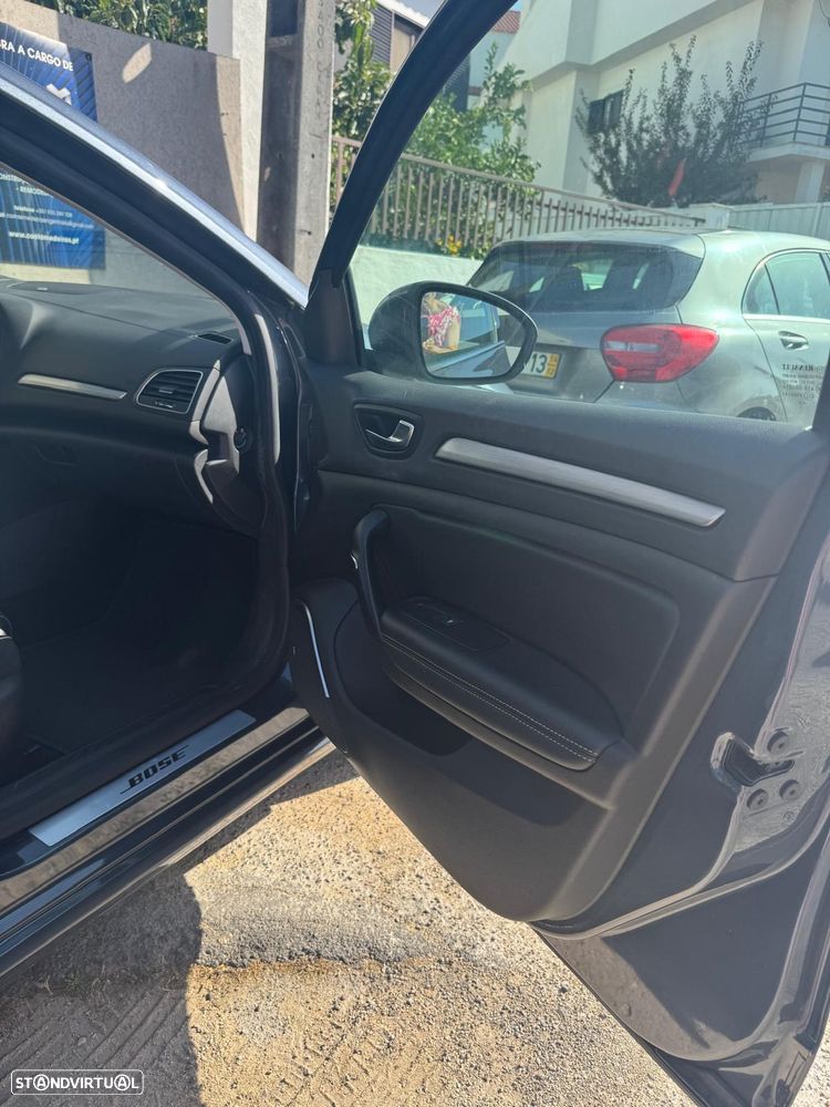 Renault Mégane ENERGY dCi 130 Start & Stop Bose Edition - 11