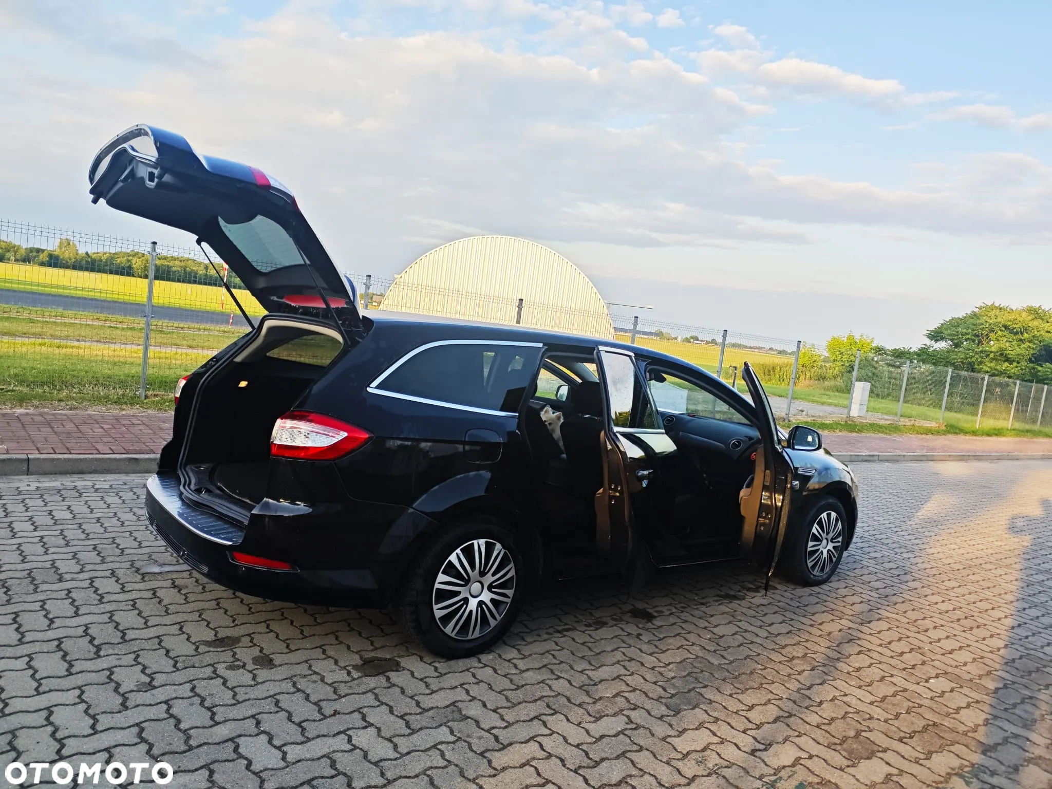 Ford Mondeo 2.0 TDCI Business Edition - 12