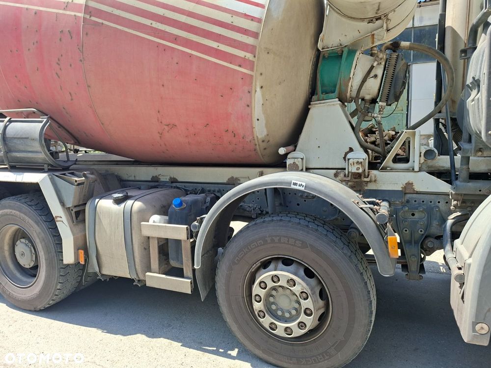Versalift Actros 3241 B 8X4/4 - 38