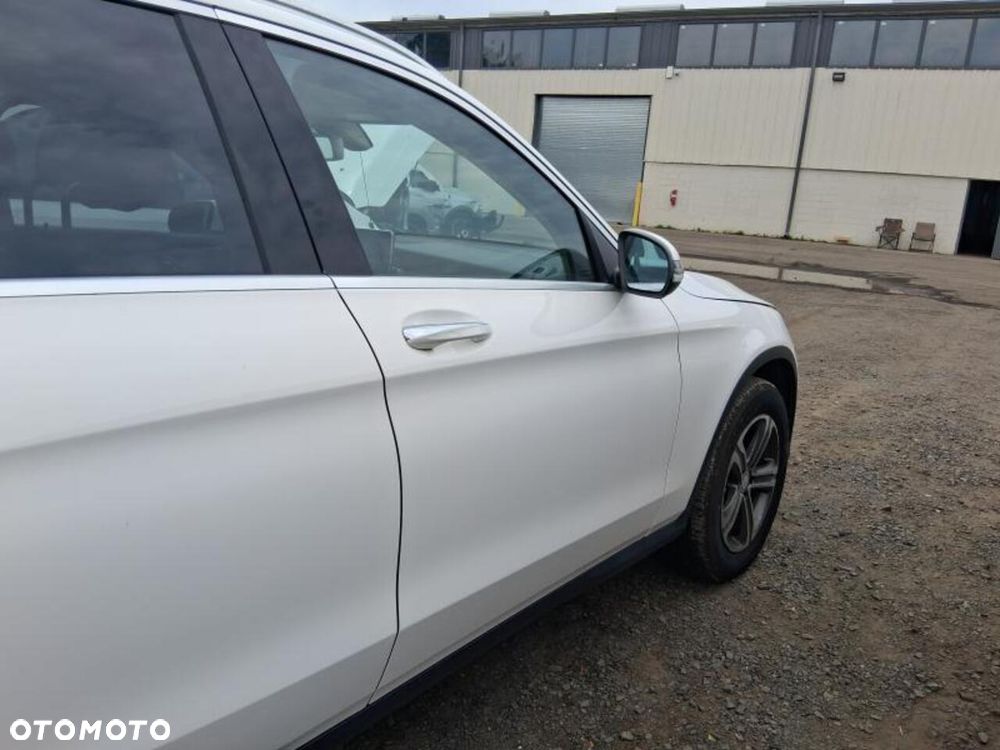 Mercedes-Benz GLC - 15