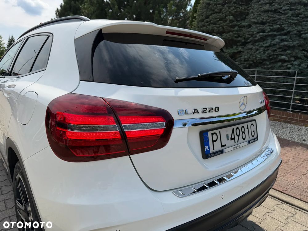 Mercedes-Benz GLA 220 4-Matic - 16