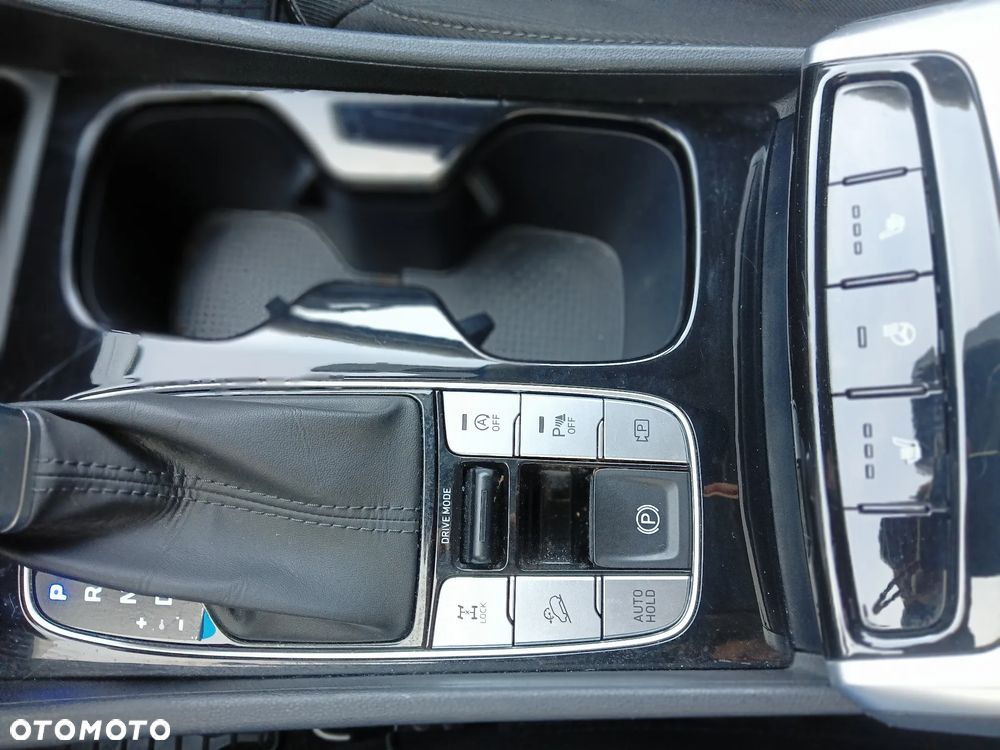 Hyundai Tucson 1.6 T-GDi 48V-Hybrid 4WD DCT Blackline - 22