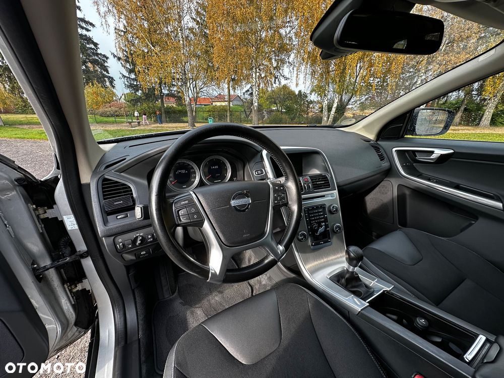 Volvo XC 60 - 4