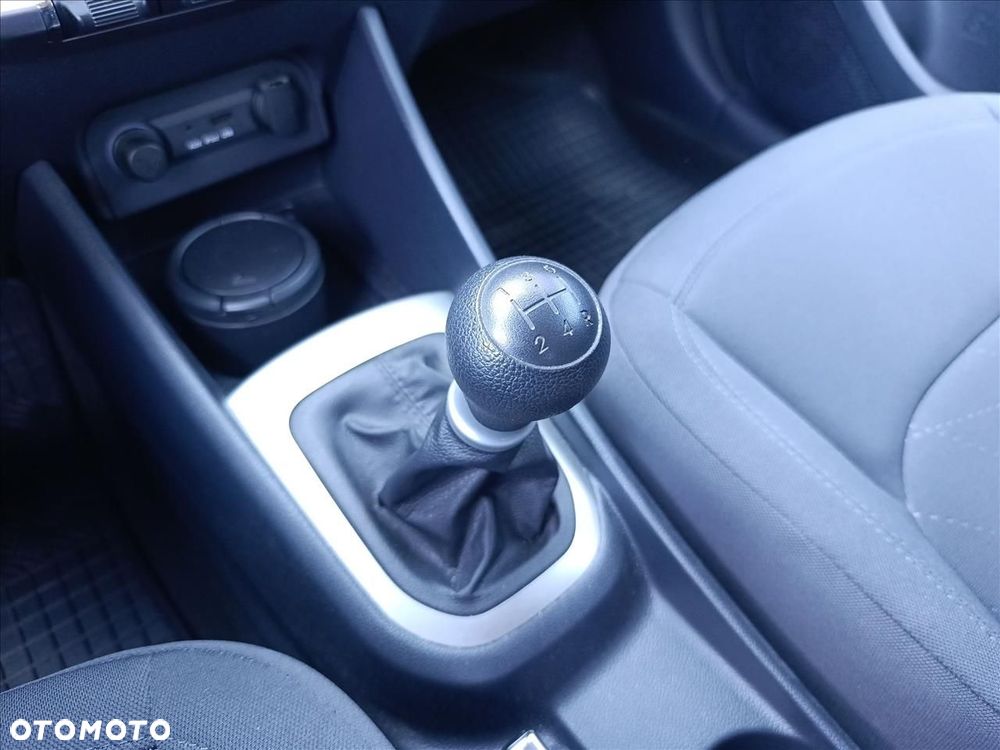 Kia Rio 1.2 M - 15