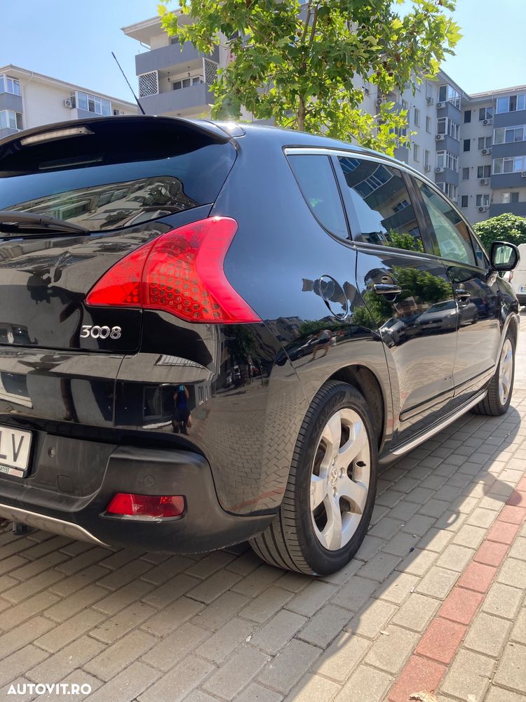 Peugeot 3008 HYbrid4 2.0 HDI FAP BMP - 12