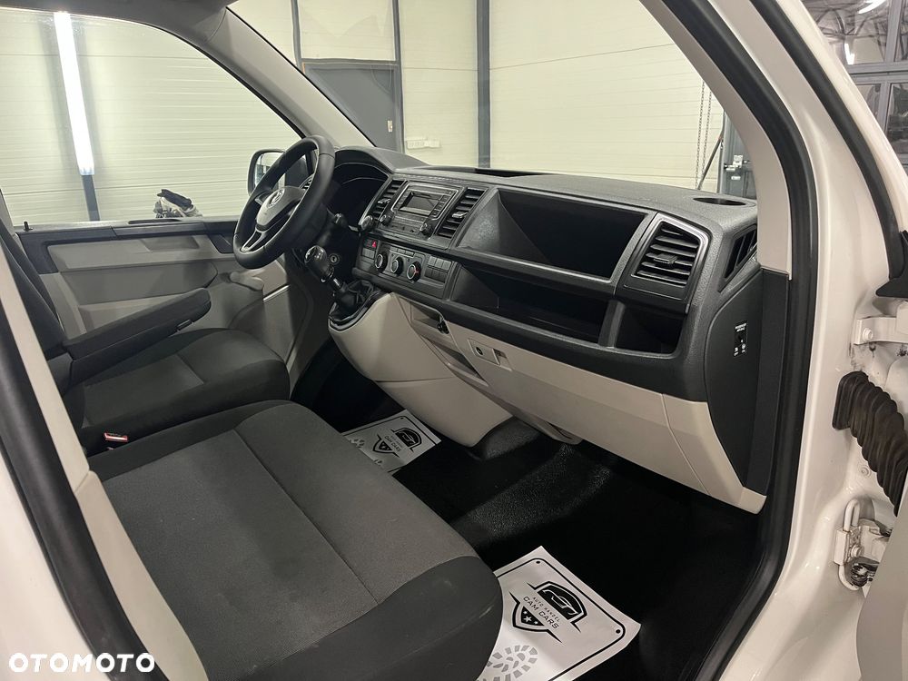 Volkswagen Transporter - 16