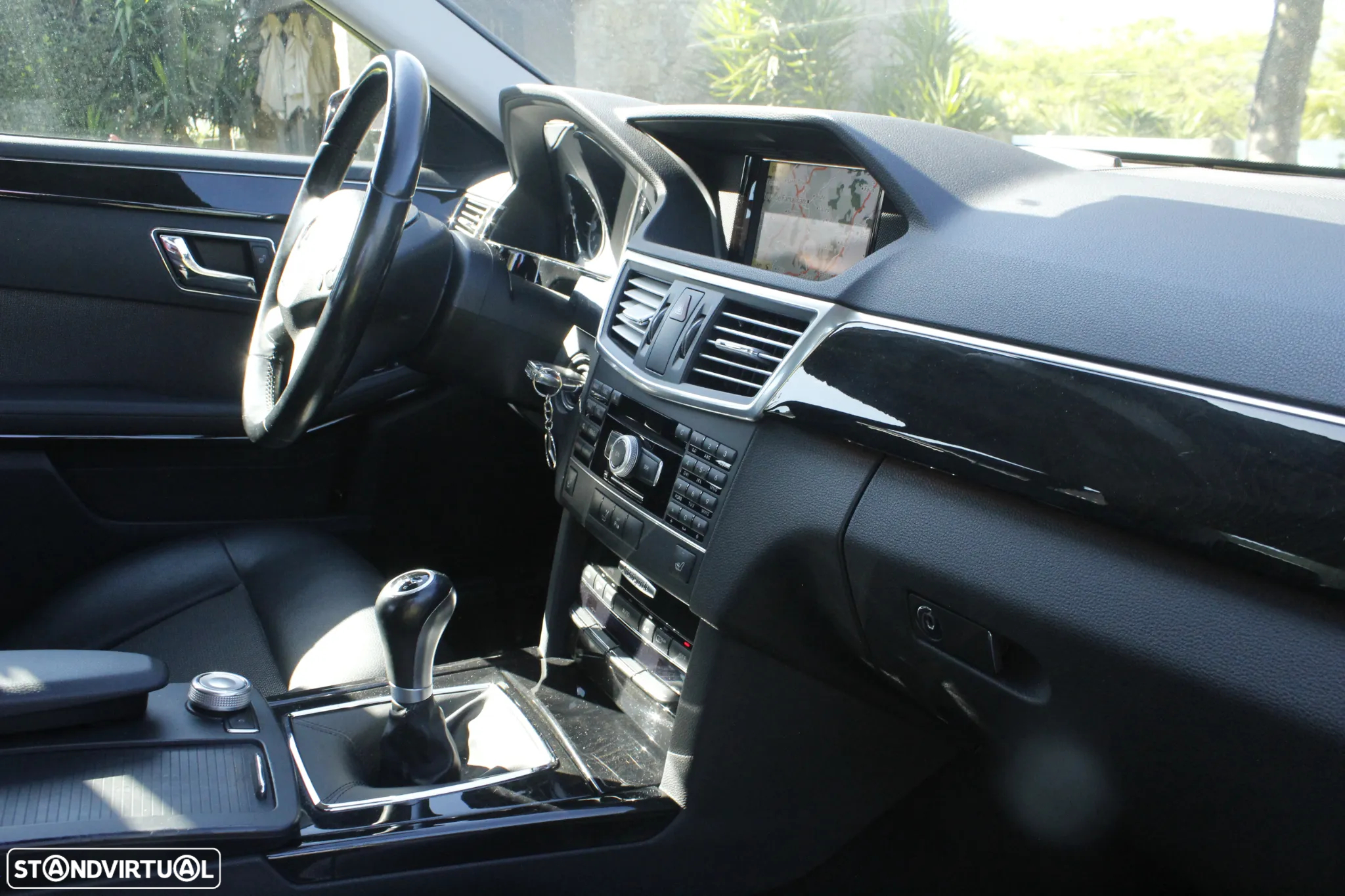 Mercedes-Benz E 250 BlueTEC Avantgarde - 32
