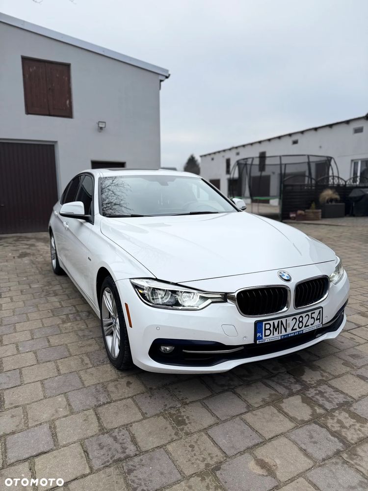 BMW Seria 3 328i xDrive Sport Line - 14