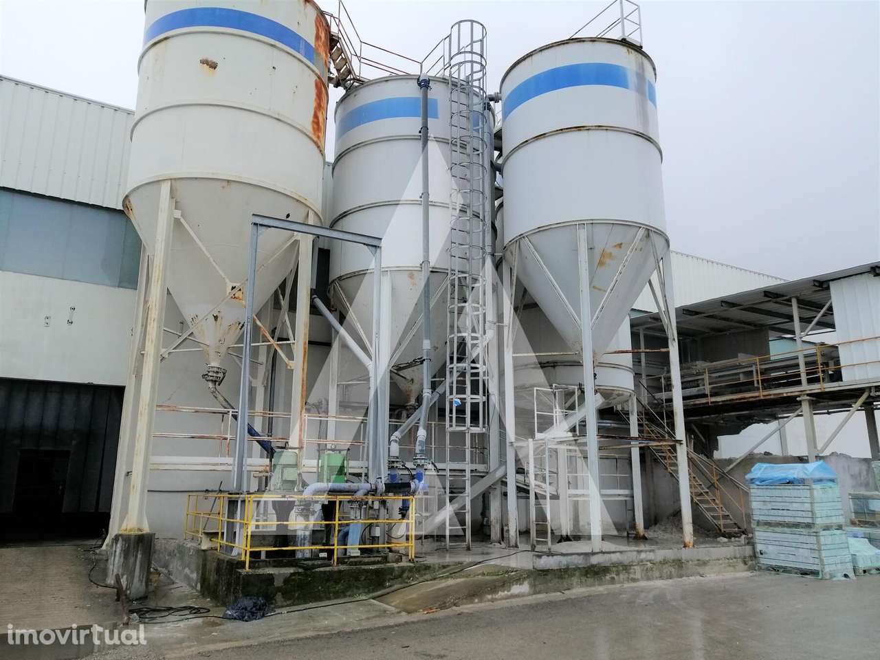 Armazém na Zona Industrial de Oiã - Grande imagem: 2/13