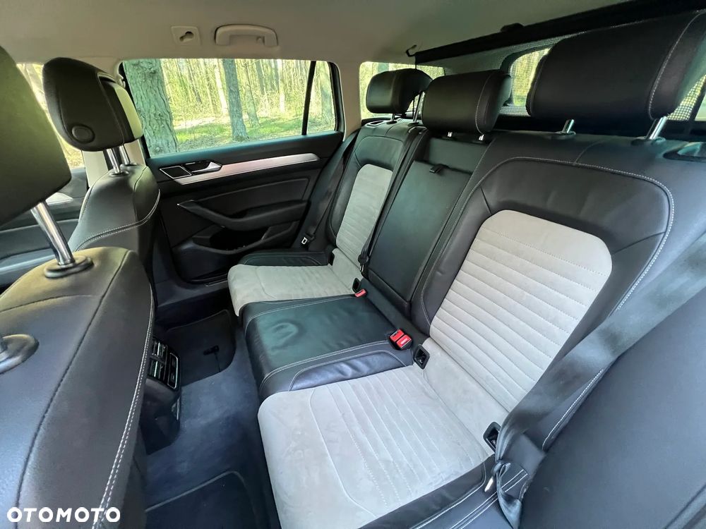 Volkswagen Passat 2.0 TDI SCR DSG Highline - 13