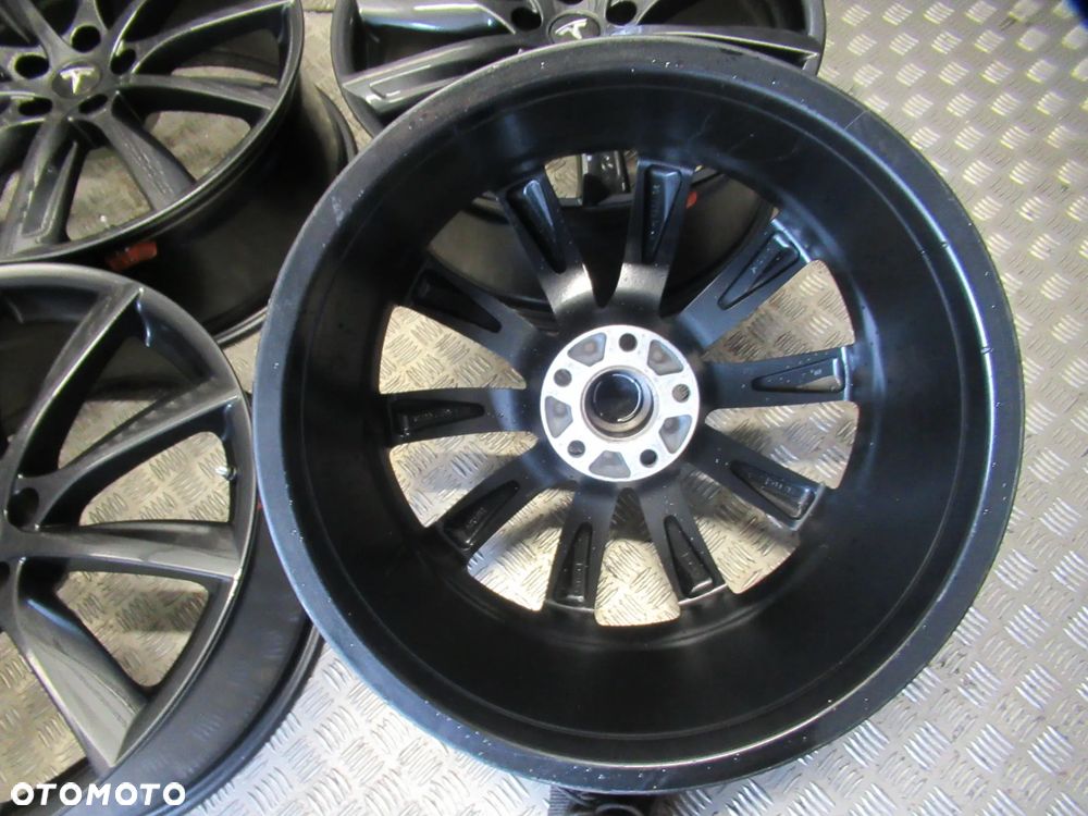 Felgi Tesla Modal 3 Model Y 9Jx20 et40 5x114,3 - 12