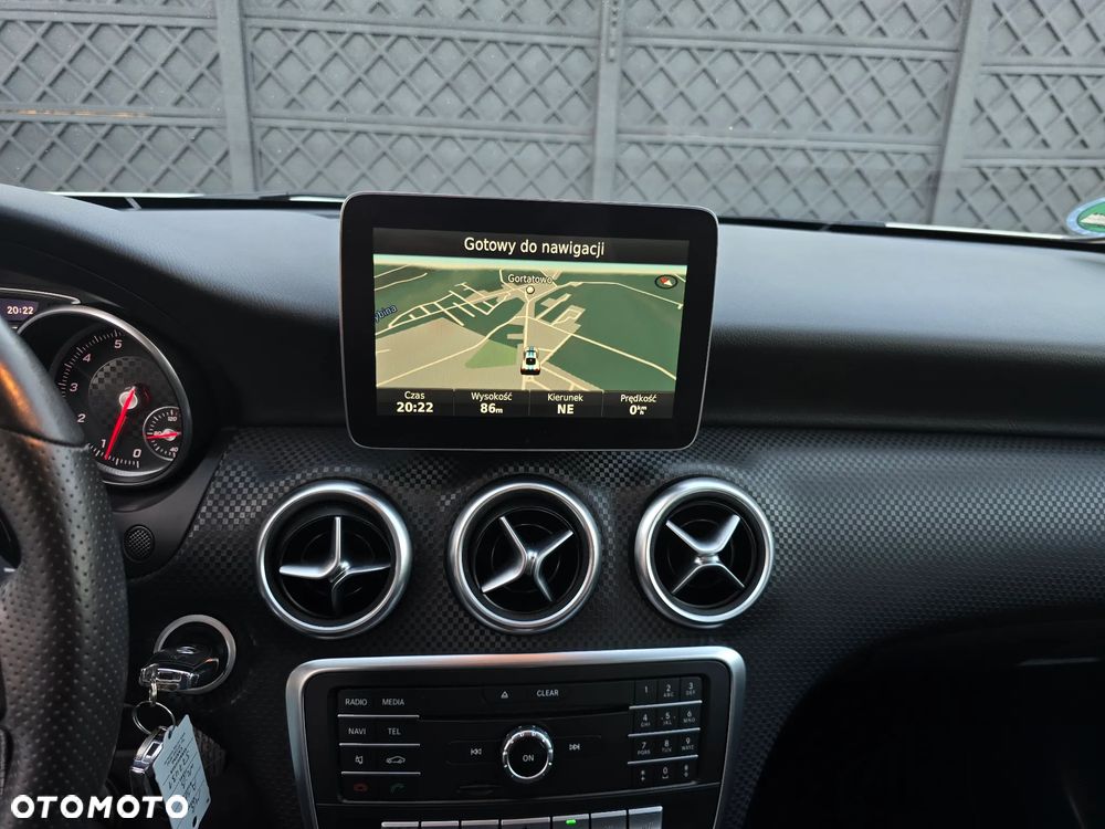 Mercedes-Benz Klasa A 180 (BlueEFFICIENCY) AMG Sport - 27