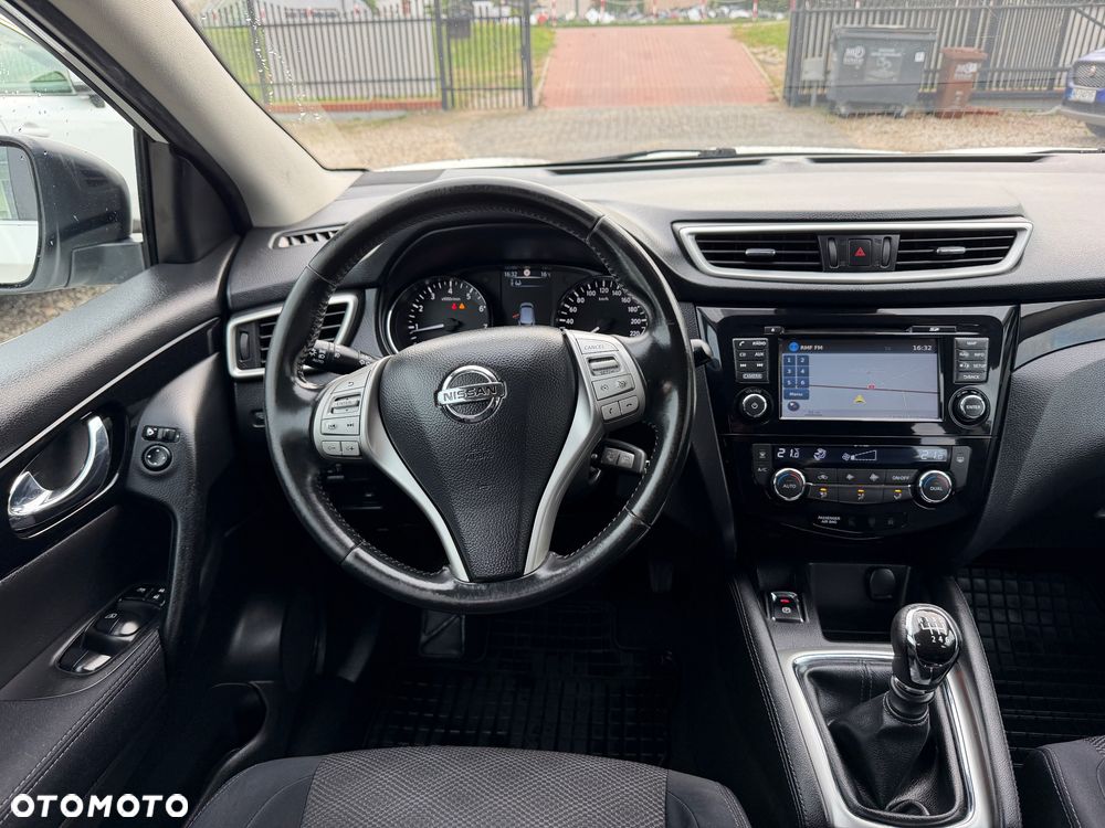 Nissan Qashqai 1.2 DIG-T N-Connecta EU6 - 8