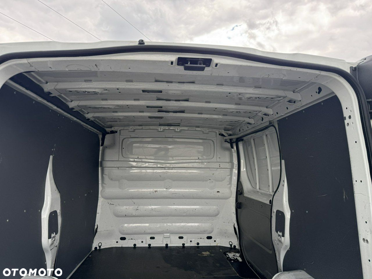 Opel Vivaro - 20