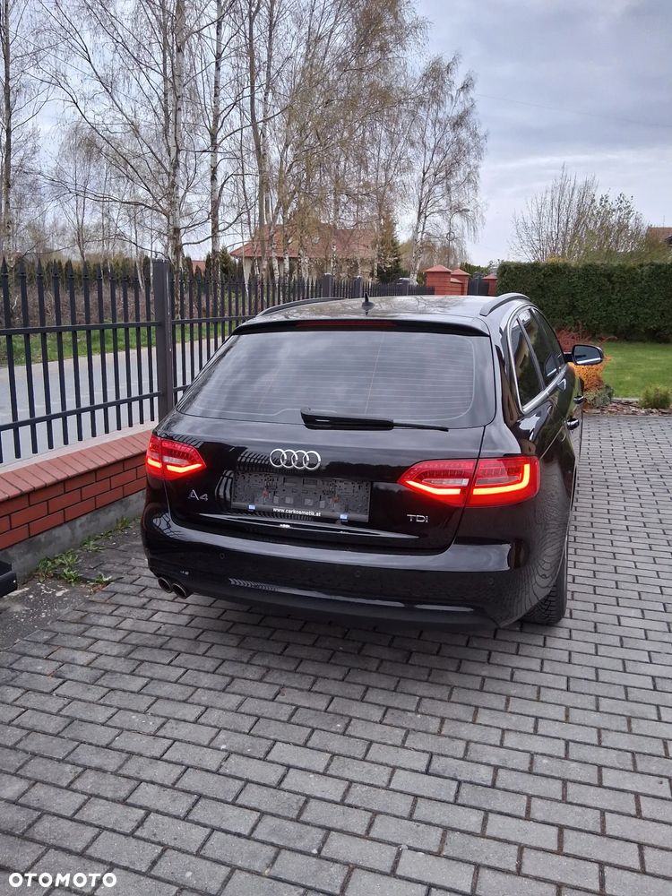 Audi A4 Avant - 9