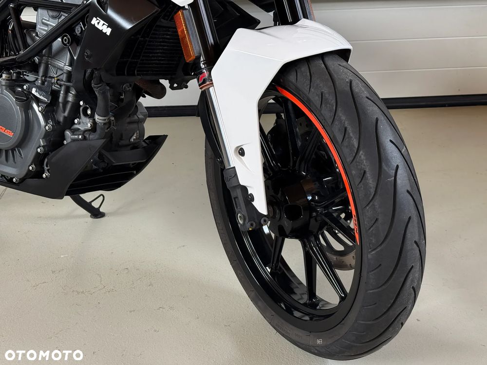 KTM Duke 125 - 10