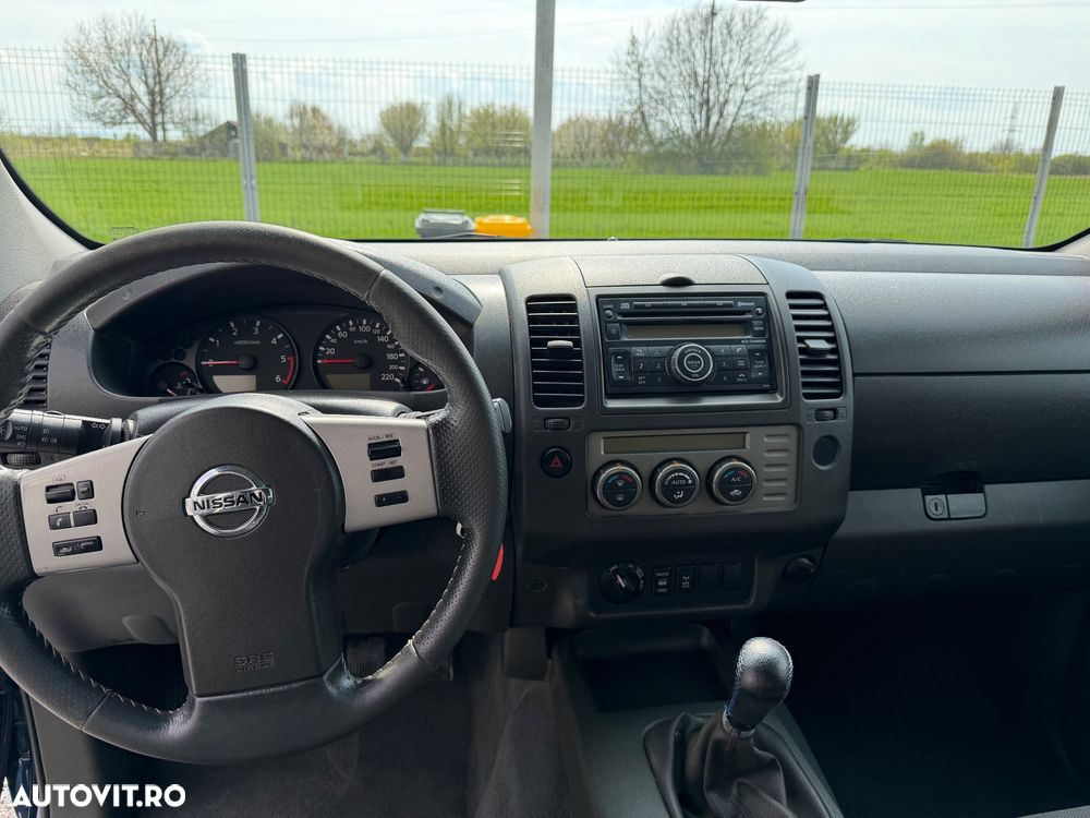 Nissan Navara Premium - 11