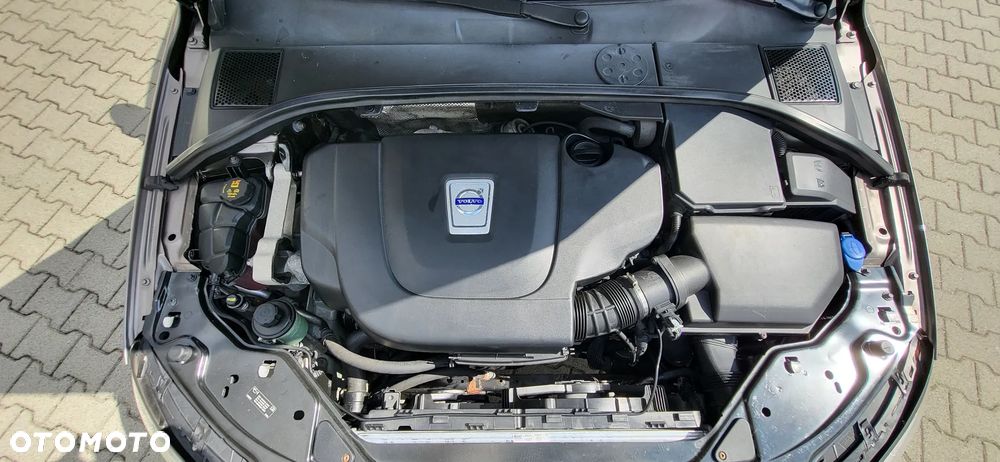 Volvo V70 D5 Geartronic Momentum - 18