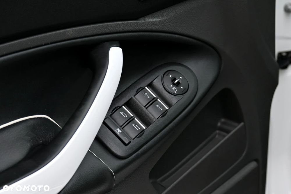 Ford Kuga 2.0 TDCi Individual - 28