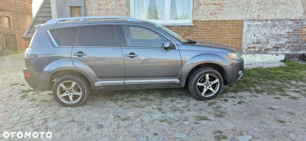 Mitsubishi Outlander 2.0 DID Instyle - 5