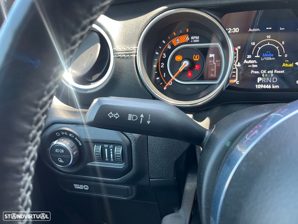 Jeep Gladiator 3.0 CRD Overland AT8 - 17
