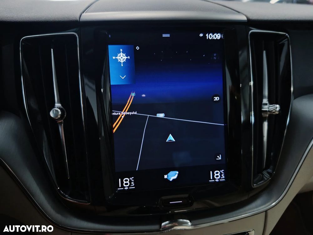 Volvo XC 60 B4 D Geartronic Momentum Pro - 20