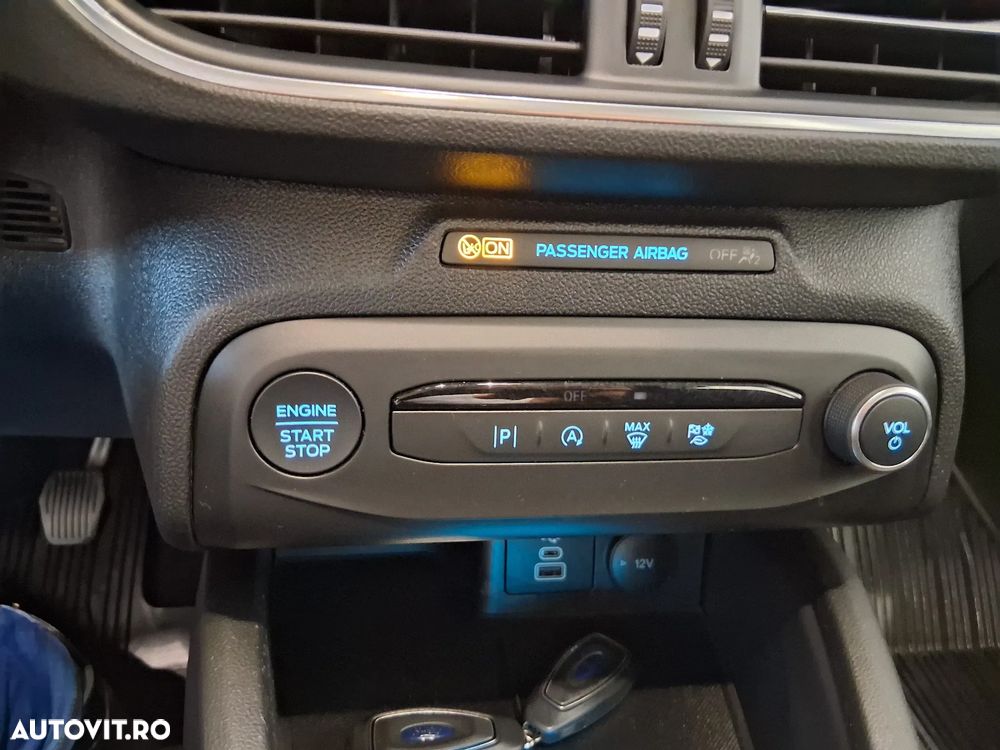 Ford Focus 1.0 EcoBoost Titanium - 22